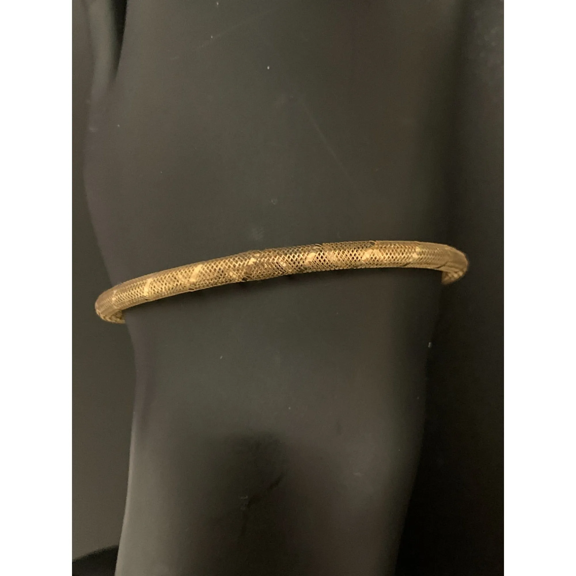 18K Gold Bracelet Soft Mesh Flexible Stretchable Bangle S 7.25 inches 1.04 grams