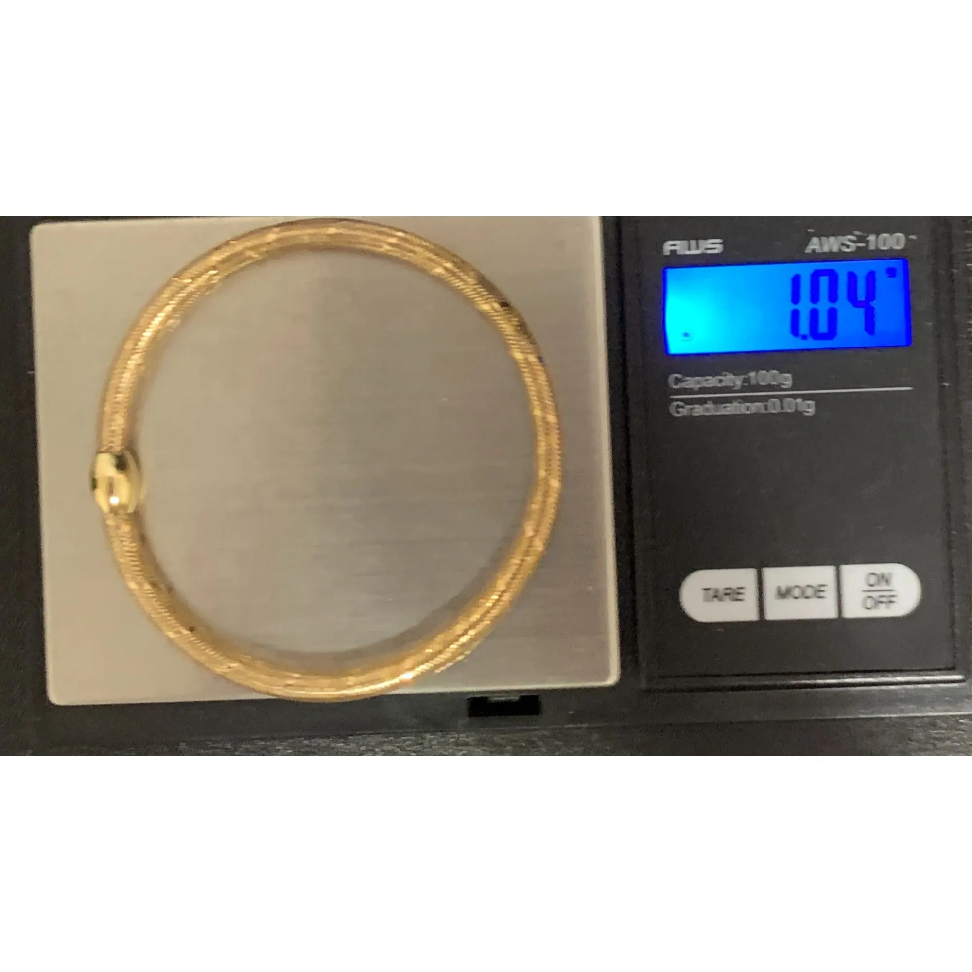 18K Gold Bracelet Soft Mesh Flexible Stretchable Bangle S 7.25 inches 1.04 grams
