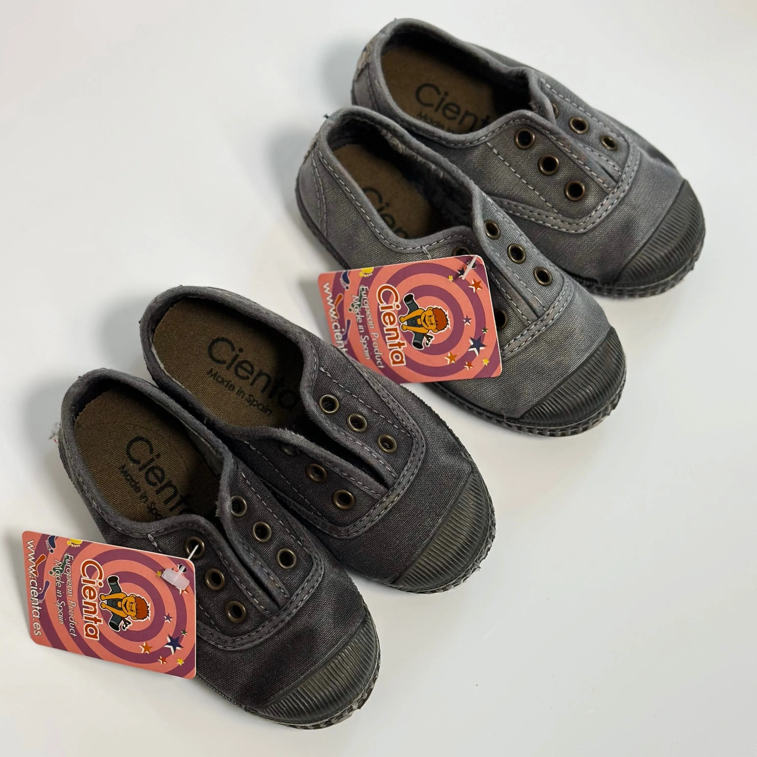 Cienta Kids Canvas Slip On Sneakers Gris