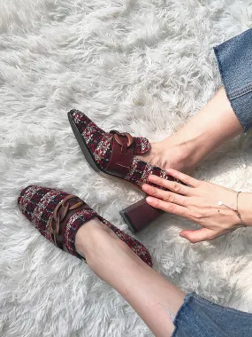 LUXE SEVEN DESIGN SQUARE TOE BLOCK HEELED SHOE WITH CHAIN DETAIL